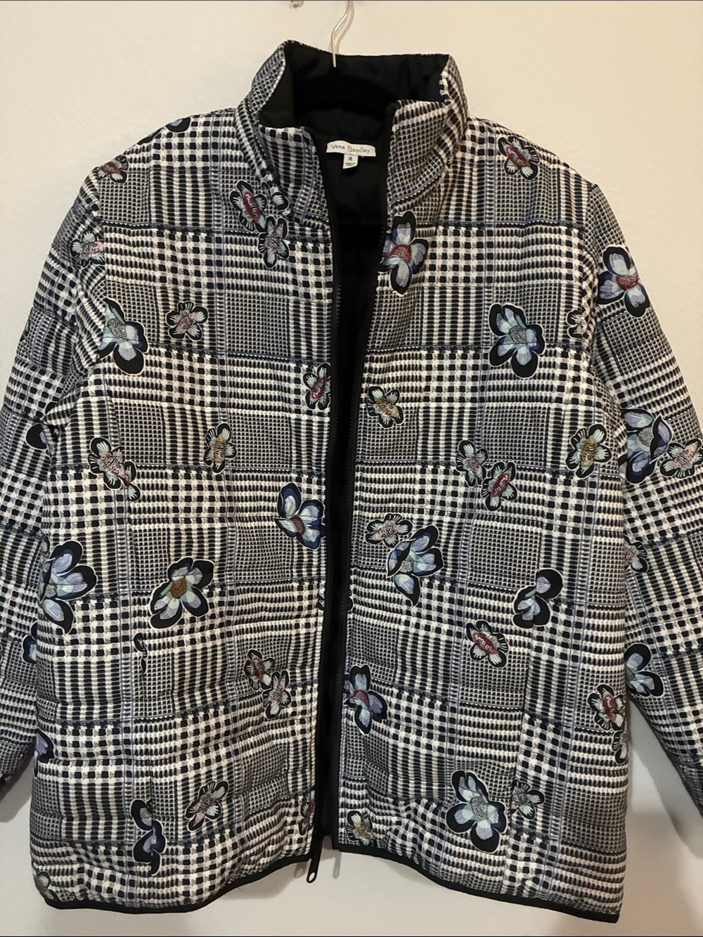 Vera Bradley reversible puffer jacket black and white plaid adorned butterflies - Picture 5 of 10